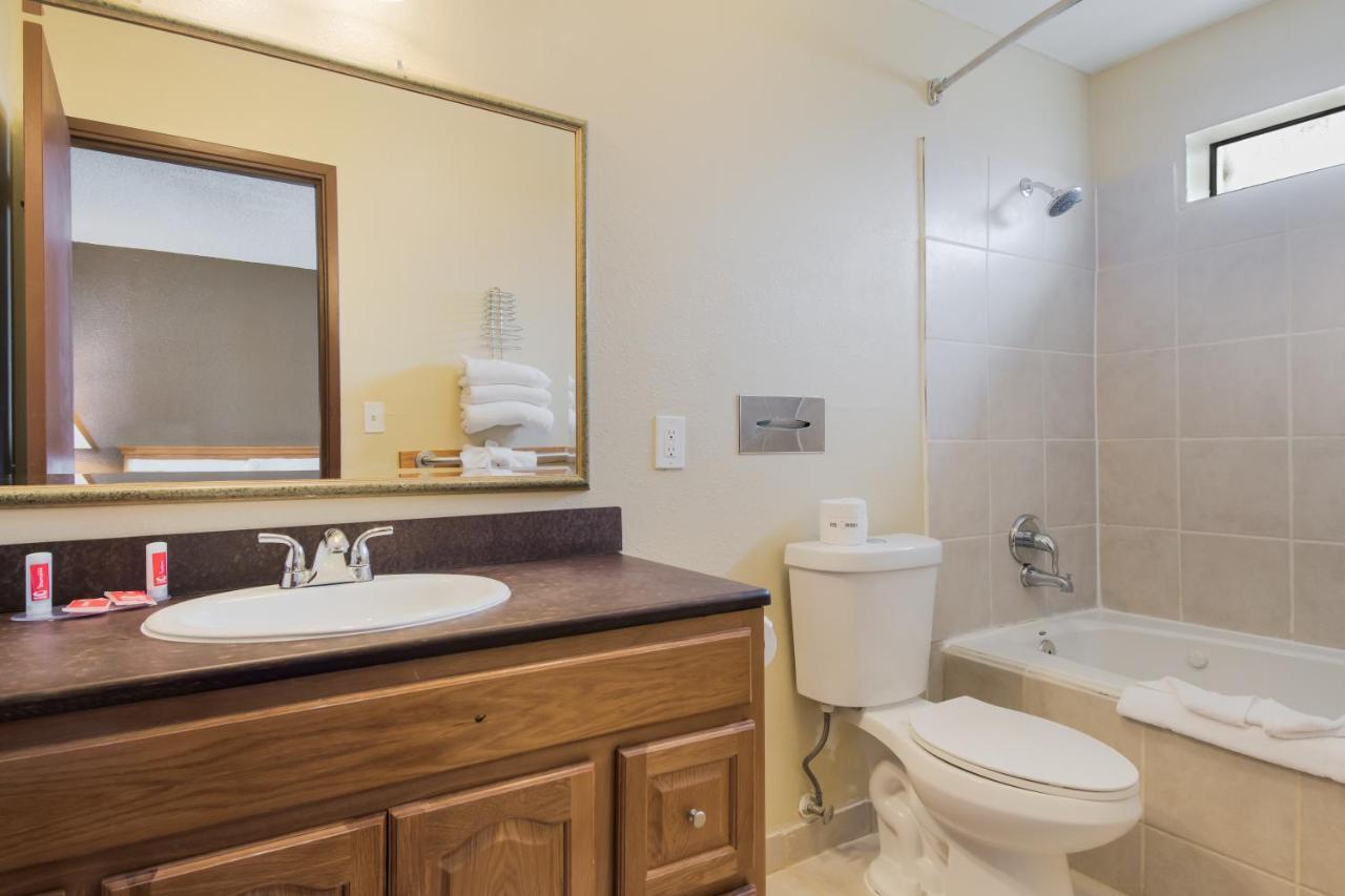 Econo Lodge Inn&Suites Hoquiam Esterno foto