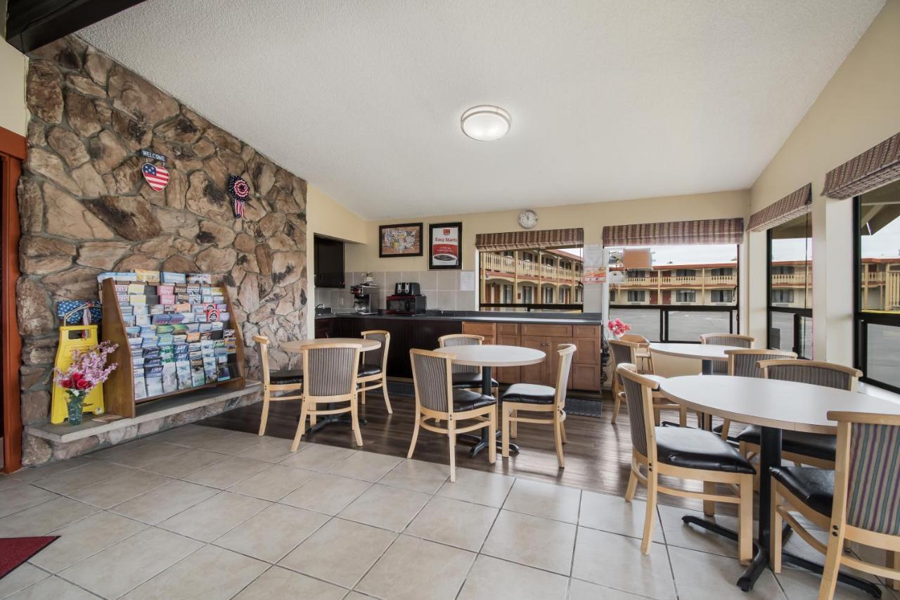 Econo Lodge Inn&Suites Hoquiam Esterno foto