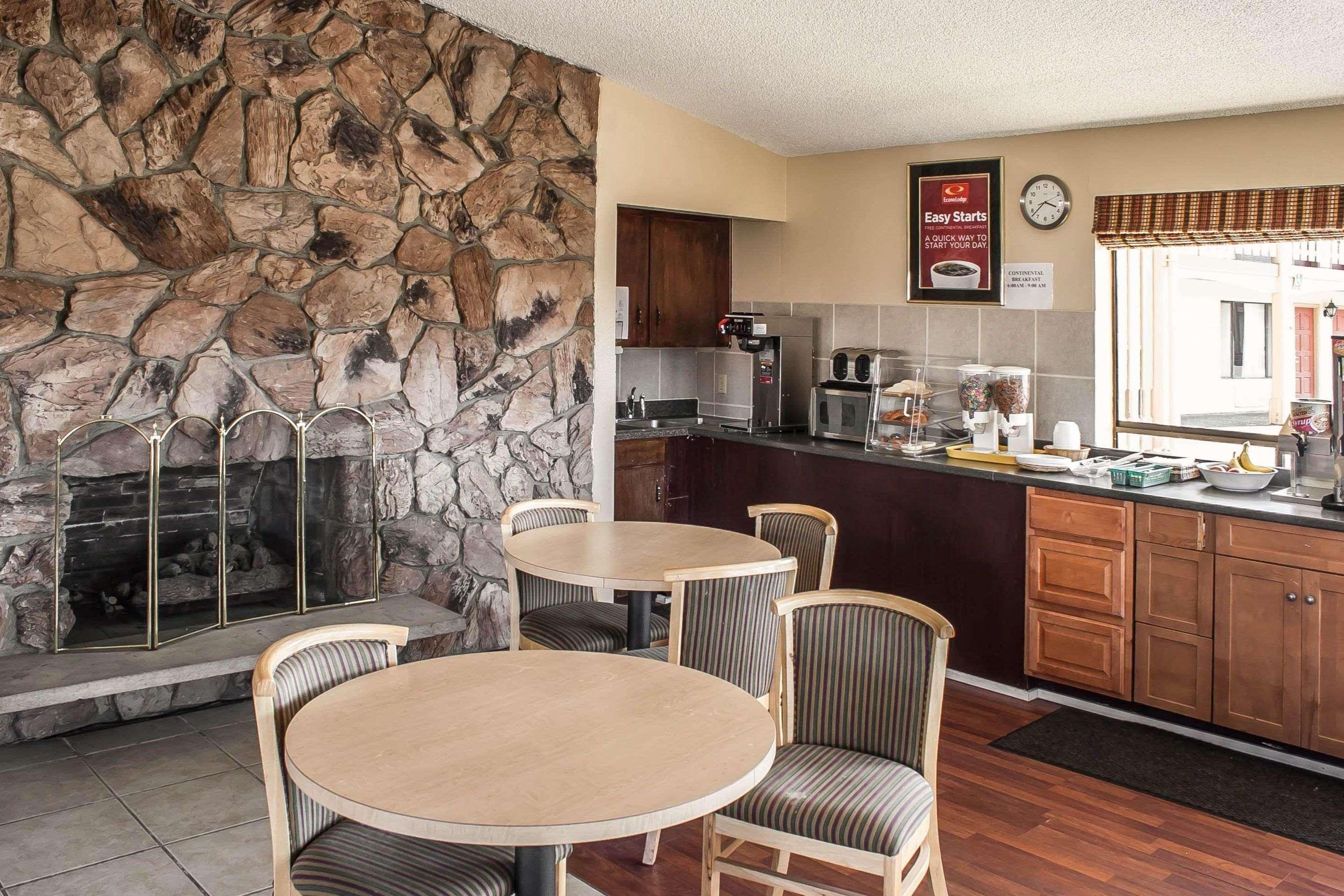 Econo Lodge Inn&Suites Hoquiam Esterno foto