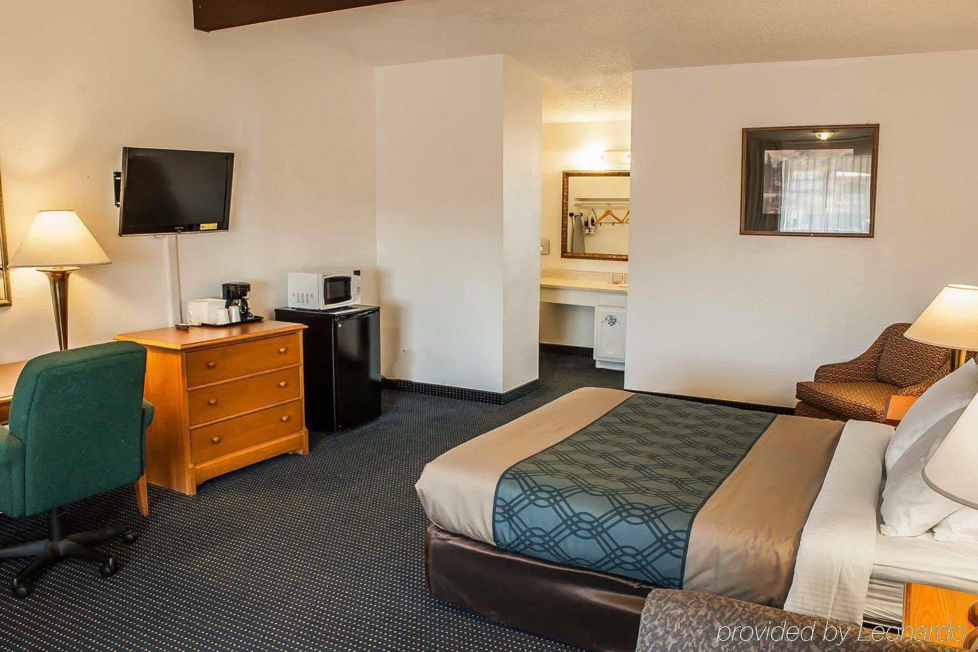 Econo Lodge Inn&Suites Hoquiam Esterno foto